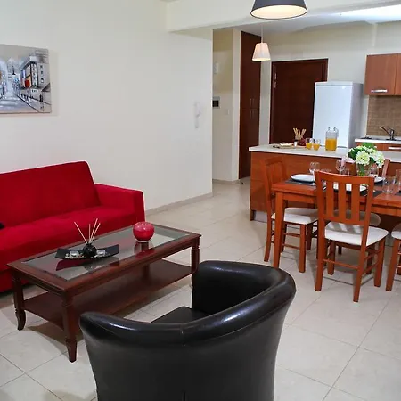 Monika Court Apartments *